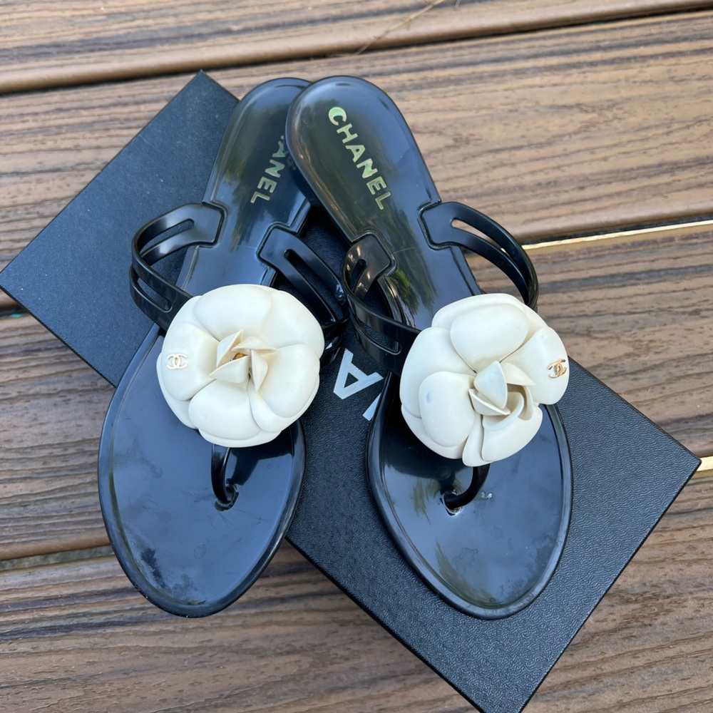 CHANEL camellia slipper sandal size 7